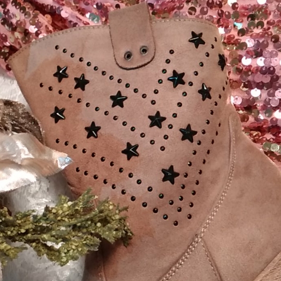 Stars & Studs Cowgirl Ankle boots - Picture 10 of 10